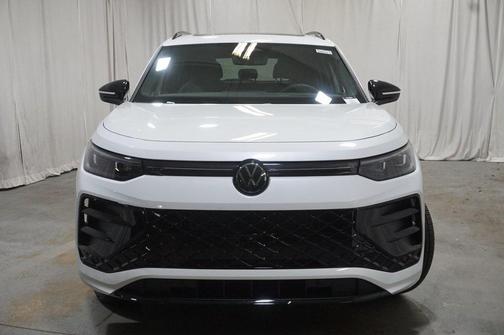 2025 Volkswagen Tiguan 2.0T SE R-Line Black 4MOTION