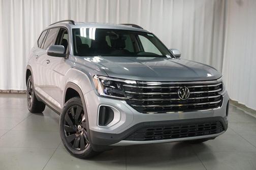 2026 Volkswagen Atlas 2.0T SE w/Technology 4MOTION