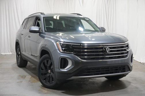2025 Volkswagen Atlas 2.0T SE w/Technology 4MOTION