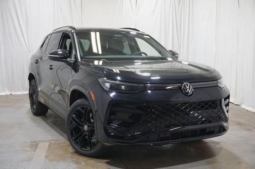 Deep Black 2026 Volkswagen Tiguan 2.0T SE R-Line Black 4MOTION