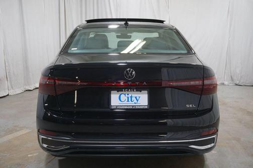 Deep Black Pearl 2026 Volkswagen Jetta 1.5T SEL