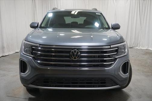 2025 Volkswagen Atlas 2.0T SE w/Technology 4MOTION