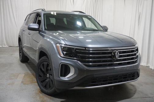 2025 Volkswagen Atlas 2.0T SE w/Technology 4MOTION