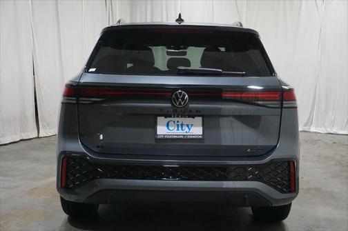 2025 Volkswagen Tiguan 2.0T SE R-Line Black 4MOTION