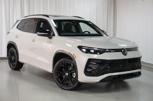 2026 Volkswagen Tiguan 2.0T SE R-Line Black 4MOTION