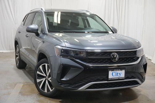 Platinum Gray Metallic 2023 Volkswagen Taos 1.5T SE