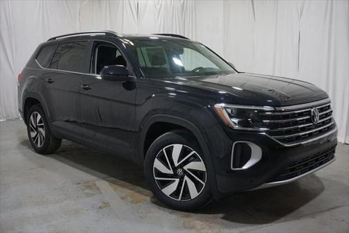 2025 Volkswagen Atlas 2.0T SE w/Technology 4MOTION