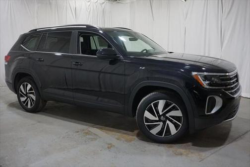 2025 Volkswagen Atlas 2.0T SE w/Technology 4MOTION