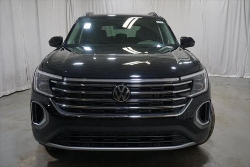 2025 Volkswagen Atlas 2.0T SE w/Technology 4MOTION