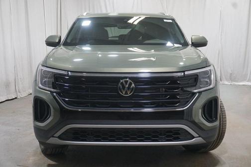 2026 Volkswagen Atlas Cross Sport 2.0T SE w/Technology 4MOTION