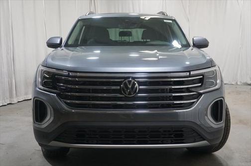 2025 Volkswagen Atlas 2.0T SE w/Technology 4MOTION