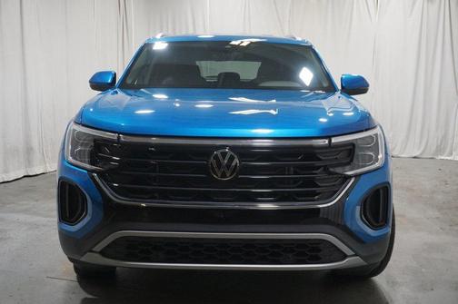 2024 Volkswagen Atlas Cross Sport 2.0T SE w/Technology 4MOTION