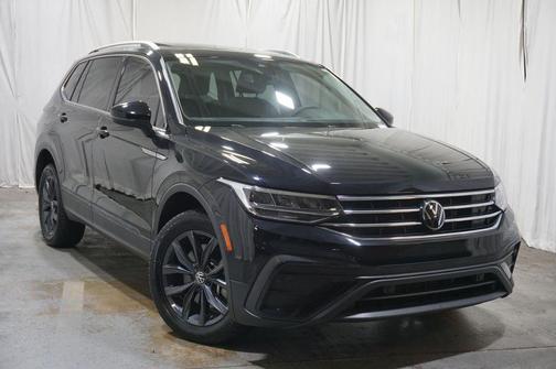 Deep Black 2022 Volkswagen Tiguan 2.0T SE 4MOTION