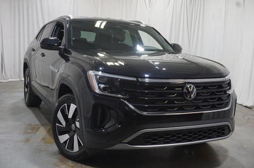 2025 Volkswagen Atlas Cross Sport 2.0T SE w/Technology 4MOTION