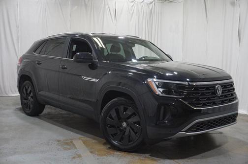2024 Volkswagen Atlas Cross Sport 2.0T SE w/Technology 4MOTION