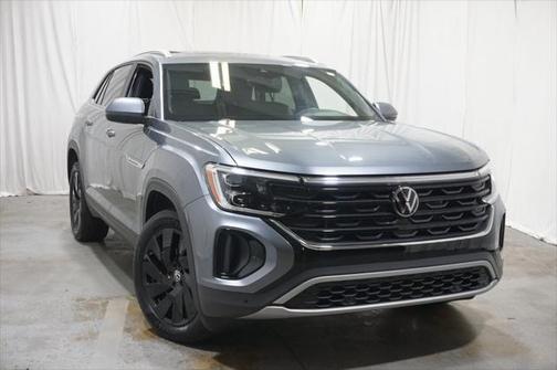 2024 Volkswagen Atlas Cross Sport 2.0T SE w/Technology 4MOTION