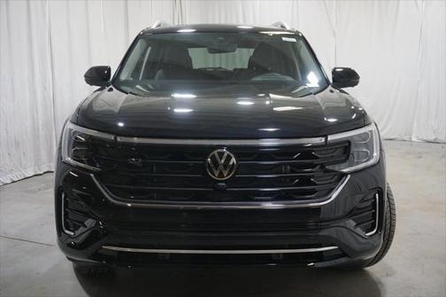 2025 Volkswagen Atlas 2.0T SEL Premium R-Line 4MOTION