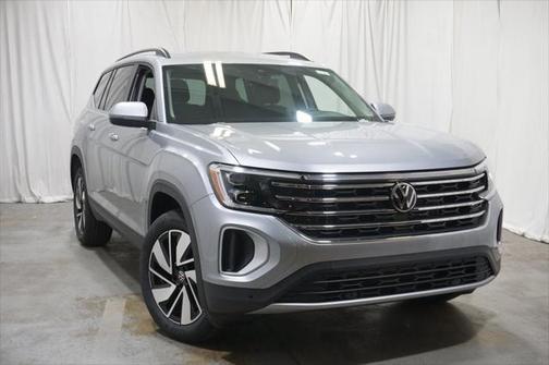2025 Volkswagen Atlas 2.0T SE w/Technology 4MOTION