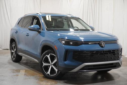 Monterey Blue Pearl 2025 Volkswagen Tiguan 2.0T SE 4MOTION