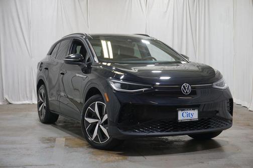 Deep Black 2023 Volkswagen ID.4 Pro S AWD
