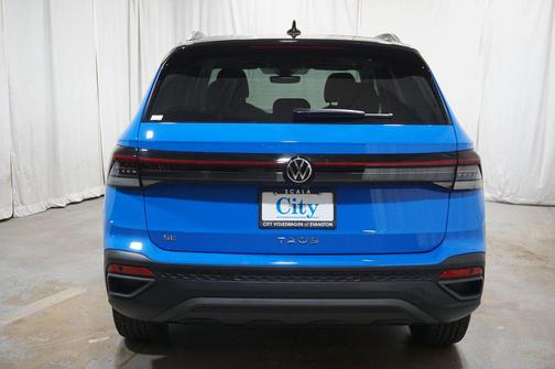 Cornflower Blue w/Deep Black Roof 2025 Volkswagen Taos 1.5T SE Black
