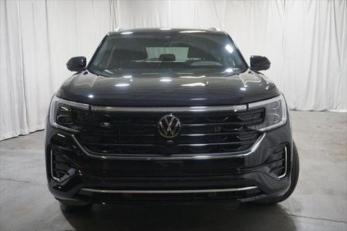 2024 Volkswagen Atlas Cross Sport 2.0T SEL Premium