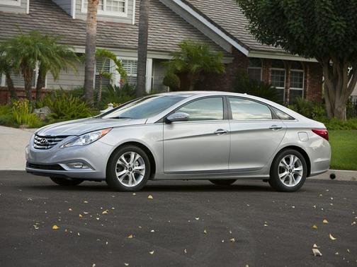 2012 Hyundai SONATA GLS