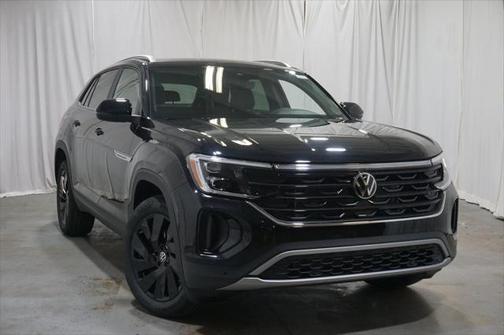 2025 Volkswagen Atlas Cross Sport 2.0T SE w/Technology 4MOTION