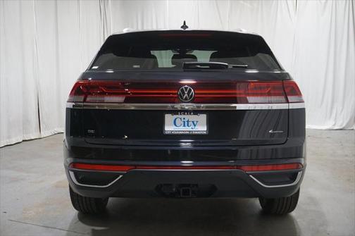 2025 Volkswagen Atlas Cross Sport 2.0T SE w/Technology 4MOTION
