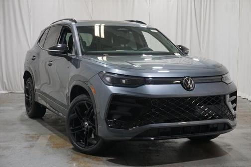 2025 Volkswagen Tiguan 2.0T SE R-Line Black 4MOTION