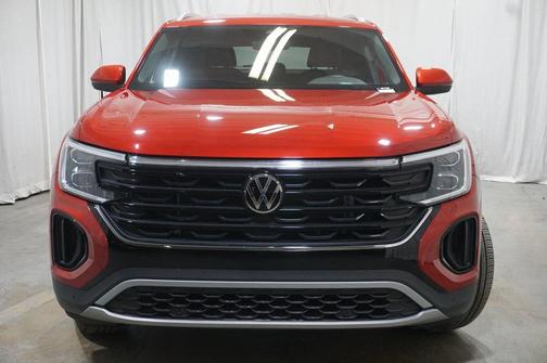 2024 Volkswagen Atlas Cross Sport 2.0T SE w/Technology 4MOTION