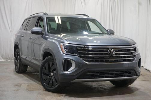 2025 Volkswagen Atlas 2.0T SE w/Technology 4MOTION