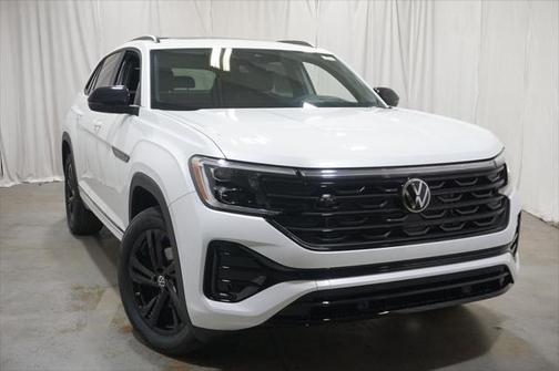 2025 Volkswagen Atlas Cross Sport 2.0T SEL