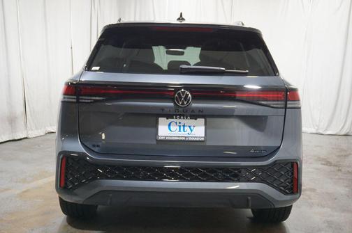 Platinum Gray Metallic 2025 Volkswagen Tiguan 2.0T SE R-Line Black 4MOTION