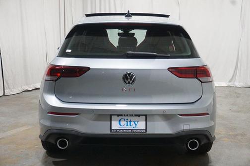 2025 Volkswagen Golf GTI 2.0T SE DSG