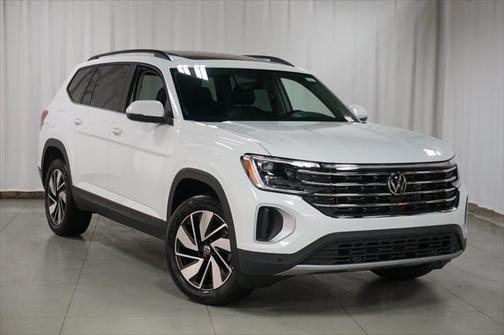 2025 Volkswagen Atlas 2.0T SE w/Technology 4MOTION