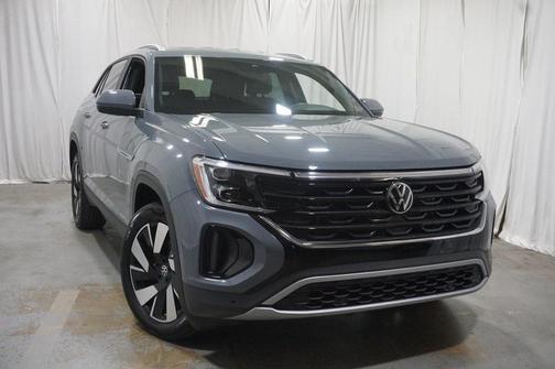 2025 Volkswagen Atlas Cross Sport 2.0T SE w/Technology 4MOTION
