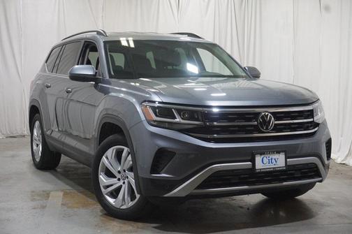 2022 Volkswagen Atlas 3.6L SE w/Technology