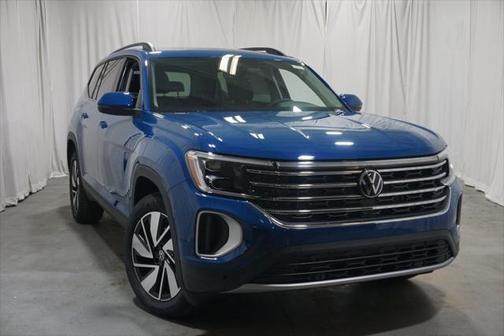 2025 Volkswagen Atlas 2.0T SE w/Technology 4MOTION
