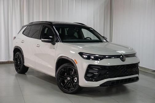 2025 Volkswagen Tiguan 2.0T SE R-Line Black 4MOTION