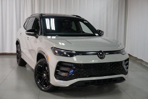 2025 Volkswagen Tiguan 2.0T SE R-Line Black 4MOTION