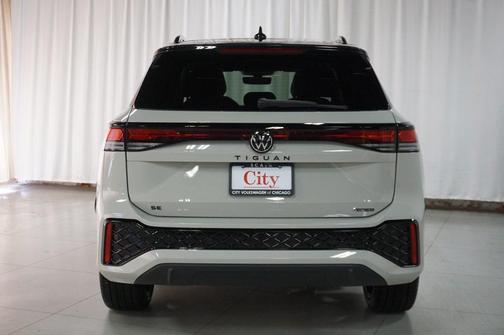 2025 Volkswagen Tiguan 2.0T SE R-Line Black 4MOTION