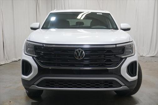 2025 Volkswagen Atlas Cross Sport 2.0T SEL