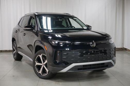 Deep Black 2026 Volkswagen Tiguan 2.0T SE 4MOTION