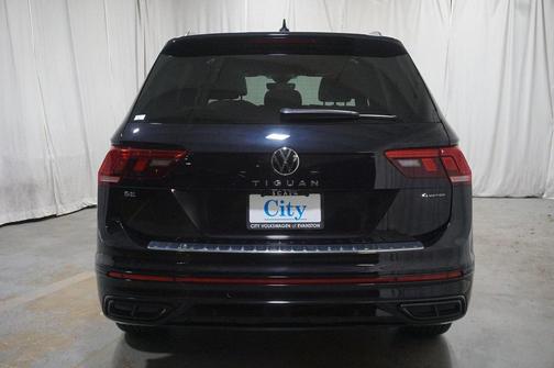 2022 Volkswagen Tiguan 2.0T SE R-Line Black 4MOTION