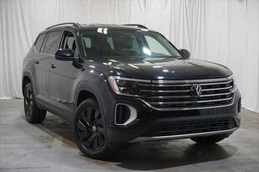 2025 Volkswagen Atlas 2.0T SE w/Technology 4MOTION