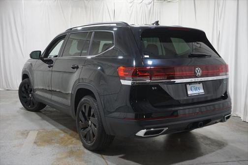 2025 Volkswagen Atlas 2.0T SE w/Technology 4MOTION