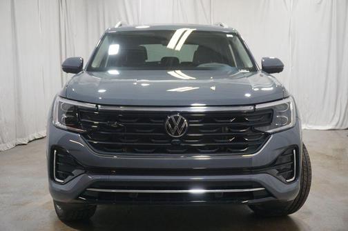 Pure Gray 2025 Volkswagen Atlas 2.0T SEL Premium R-Line 4MOTION