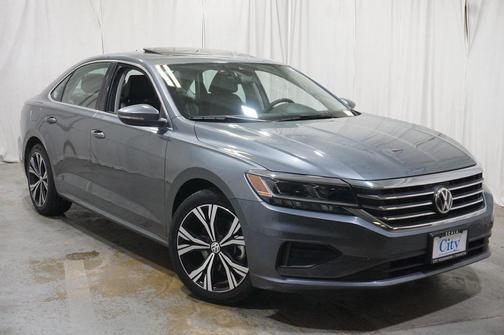 2022 Volkswagen Passat 2.0T SE