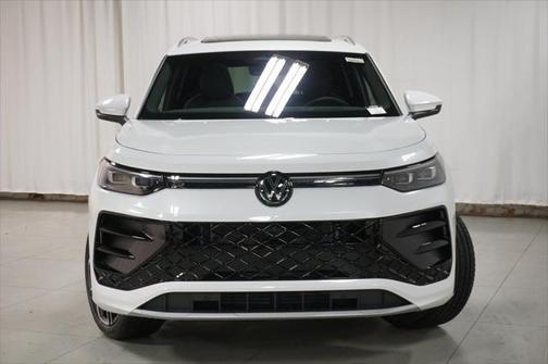2025 Volkswagen Tiguan 2.0T SEL R-Line 4MOTION